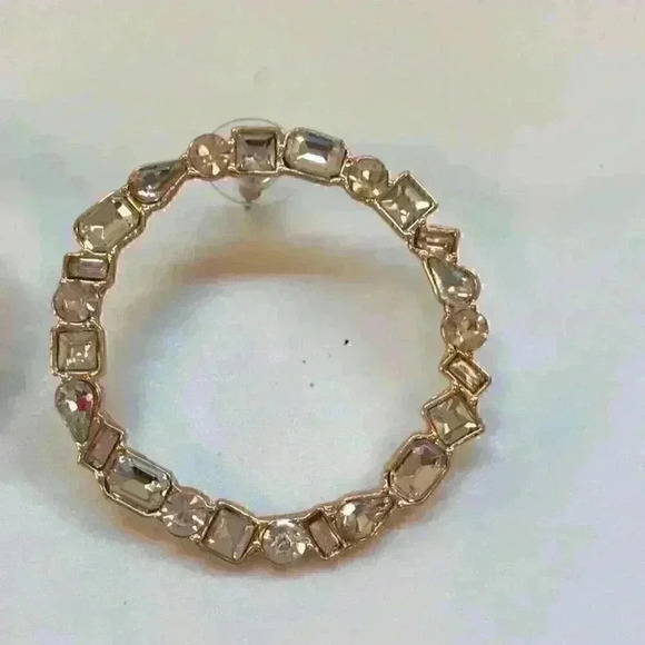 GUESS new Medium Gold-Tone Crystal Front H… - Picture 9 of 12